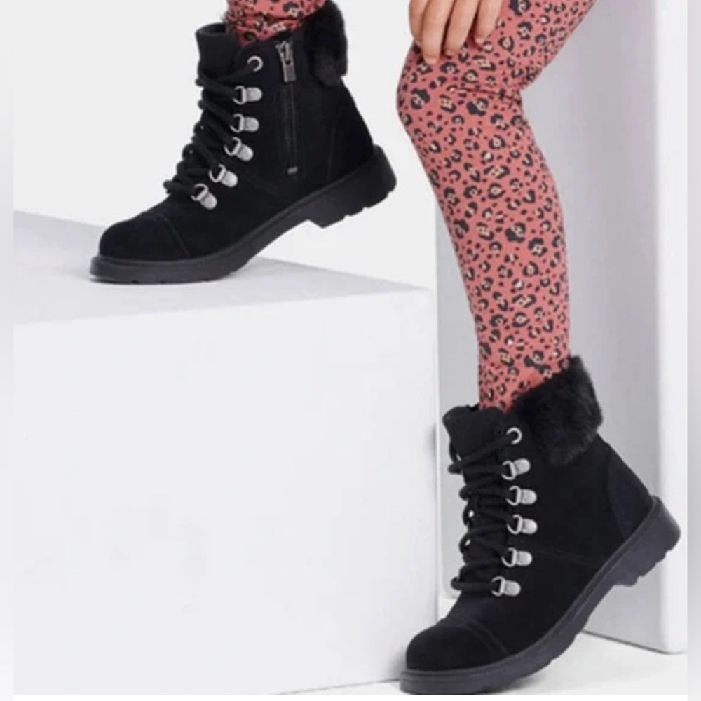 Ugg Azell Waterproof Suede Hiker Boots🖤